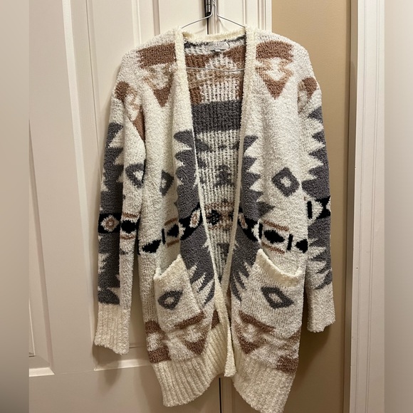 Cardigan - Picture 1 of 6